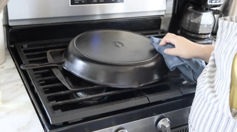 Expert Tips for Cast Iron Skillet Refinishing: Restore Your Old Cookware