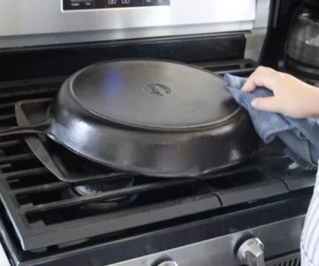 Expert Tips for Cast Iron Skillet Refinishing: Restore Your Old Cookware