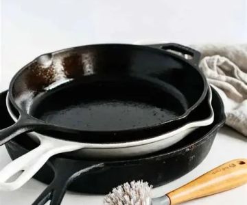 Best Way to Clean Vintage Cast Iron Cookware