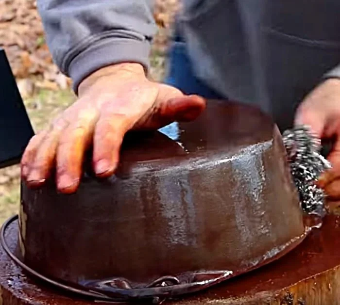 How to Restore Cast Iron Like a Pro in 2025