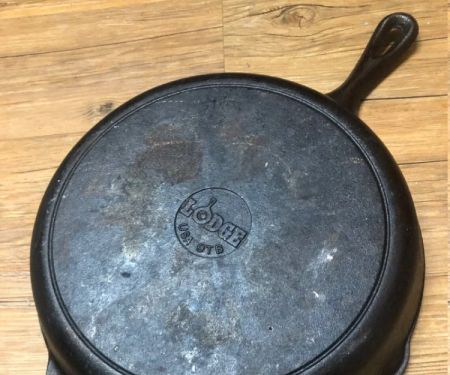 Why Cast Iron Skillet Refinishing Is Worth Your Time and Effort | Cast Iron Restoration