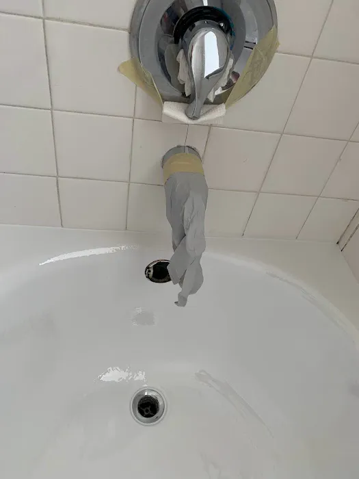 Odorless Bathtub Refinishing Picture 3