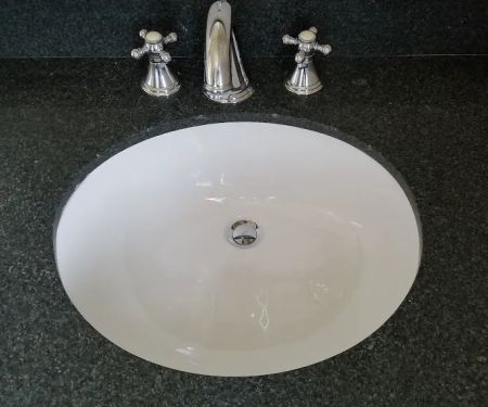 Chicago Odorless Bathtub Refinishing