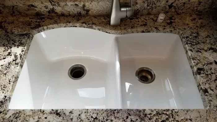 Chicago Odorless Bathtub Refinishing Picture 8