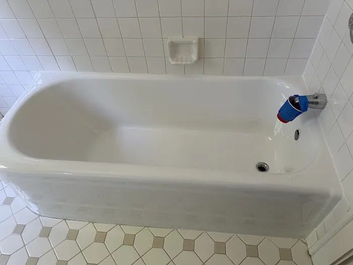 Eco Tub Restoration - Bathtub Refinishing Picture 2