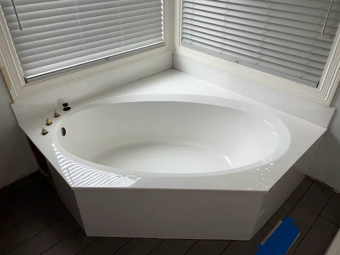 Chicago Tub Reglazing | Bathtub Refinishing Picture 4