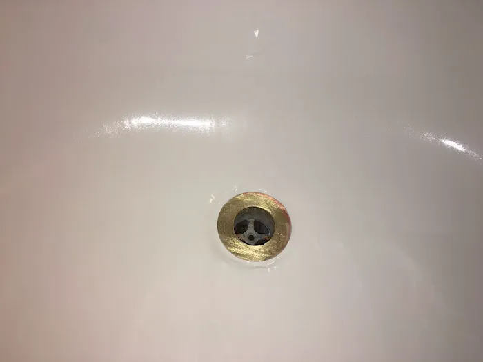 Chicago Tub Reglazing | Bathtub Refinishing Picture 7