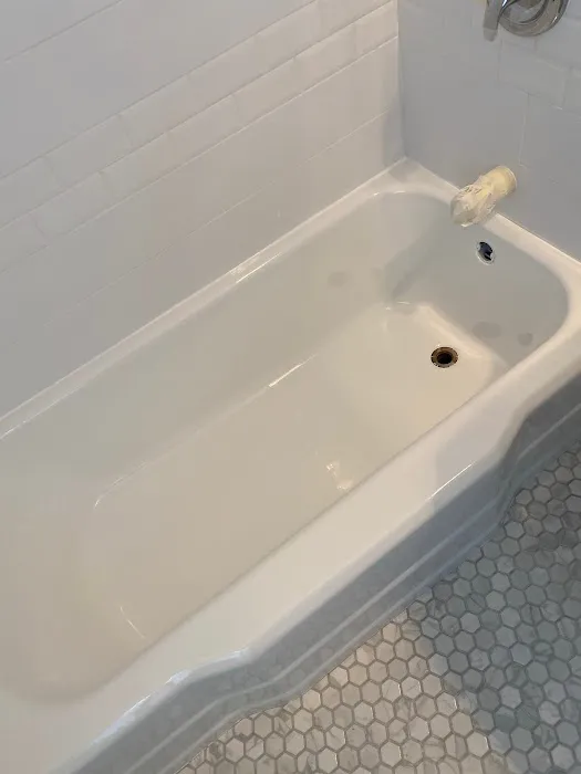 Bathtub and Tile Refinishing PROS Picture 10