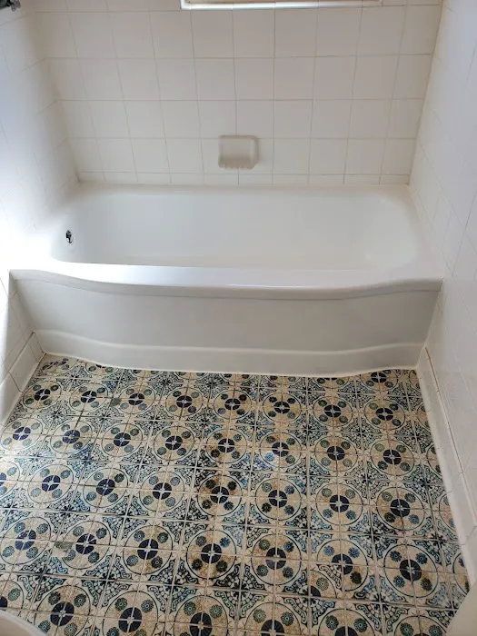 Coutino Refinishing Tubs & More Picture 10