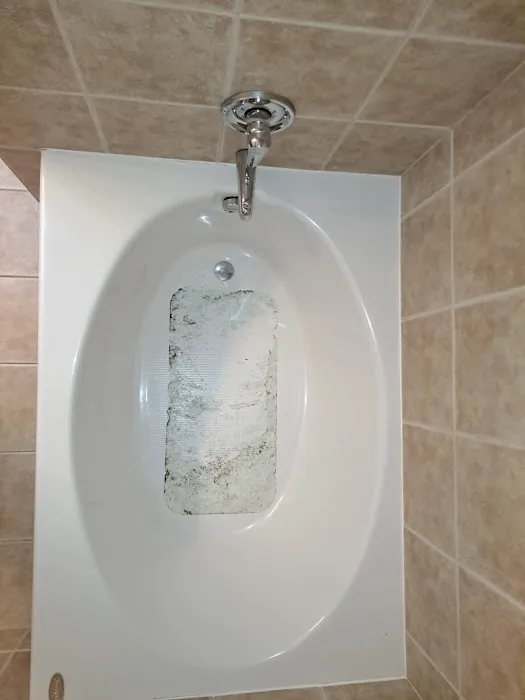 Chicago Bathtub Refinishing I Art of Tub Reglazing Picture 4