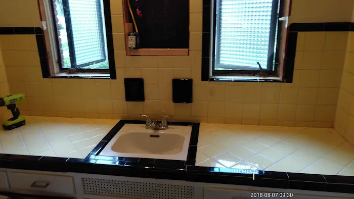 Custom Tub Reglazing Picture 7