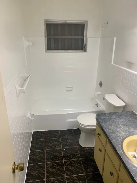 Florida Bathtub Refinishing Picture 8