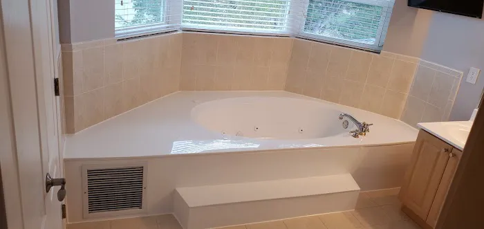 Florida Bathtub Refinishing Picture 2