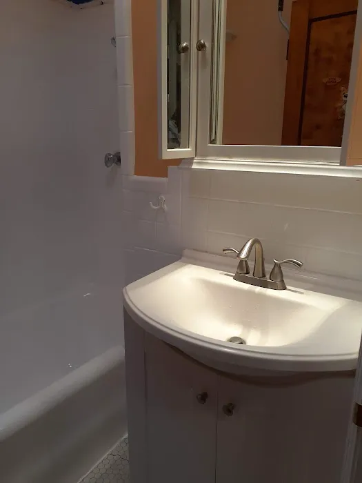 Tub Coaters Tub and Tile Refinishing Picture 7