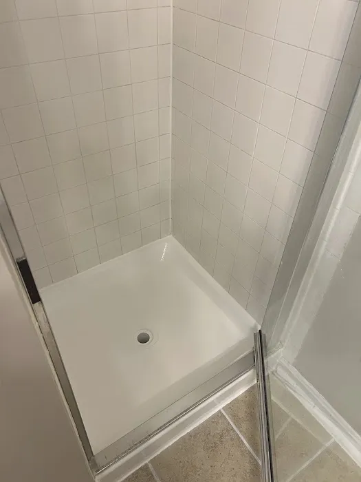 Tub Coaters Tub and Tile Refinishing Picture 9