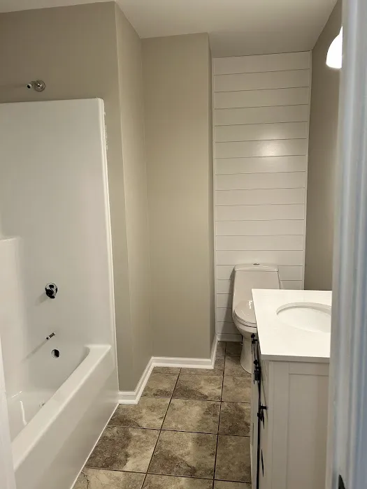 R J's Tub & Tile Refinishing, LLC Picture 7