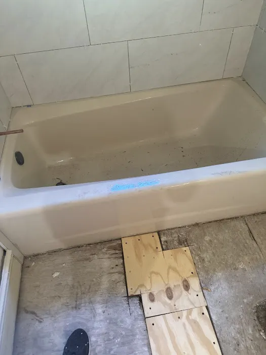 R J's Tub & Tile Refinishing, LLC Picture 6