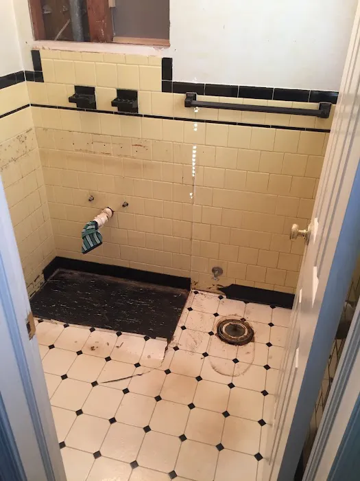 R J's Tub & Tile Refinishing, LLC Picture 4
