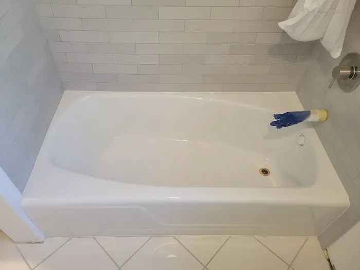 Crown Tubs Refinishing L.L.C Picture 2