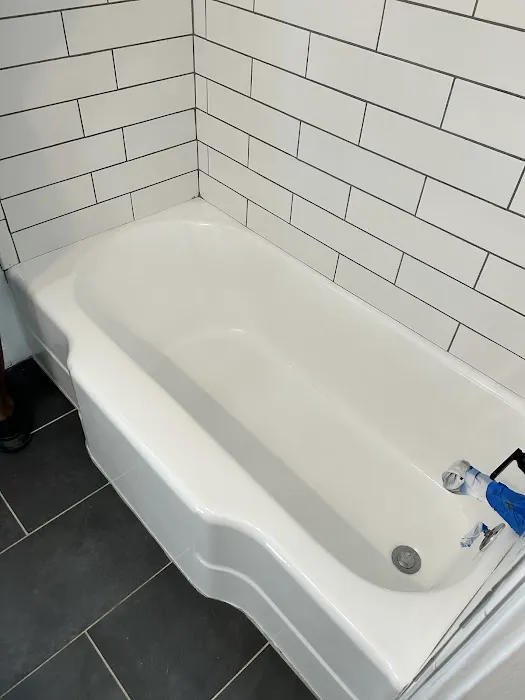 Bathtub And Kitchen Countertop Refinishing Picture 3