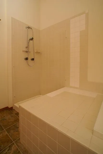Miracle Method Surface Refinishing Picture 4