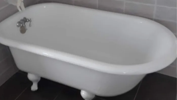 Like New Bathtub Refinishing Picture 2