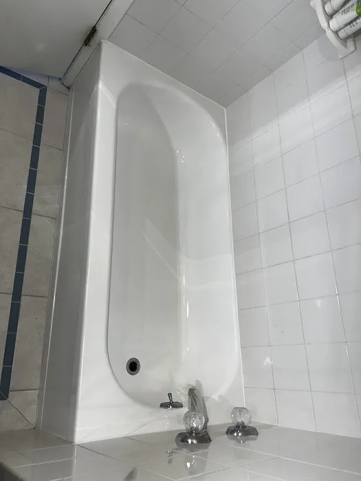 Like New Bathtub Refinishing Picture 9