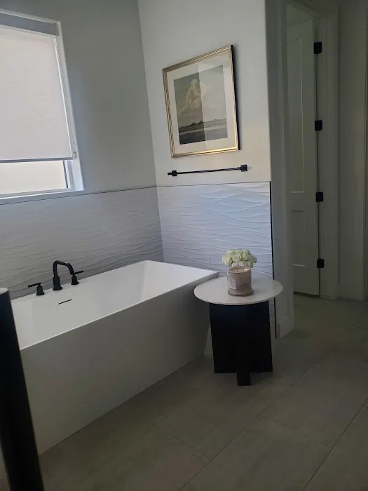 Like New Bathtub Refinishing Picture 8