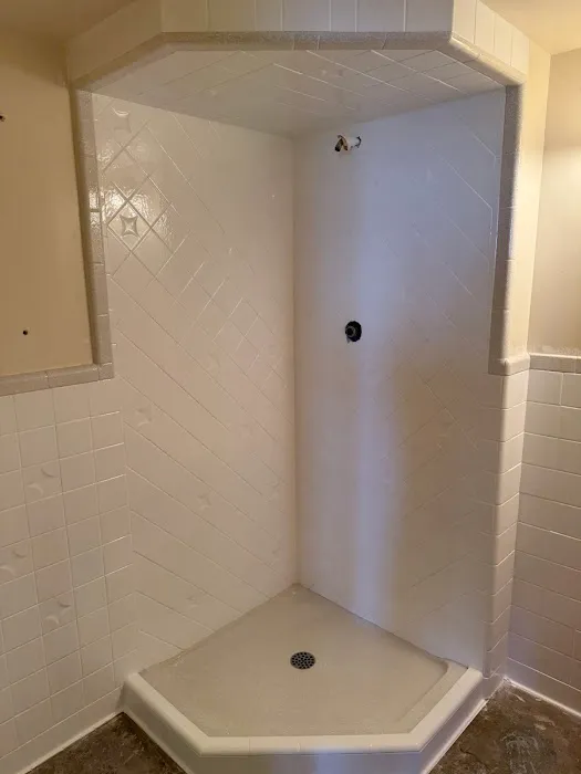 Fresh Look Refinishing Picture 1