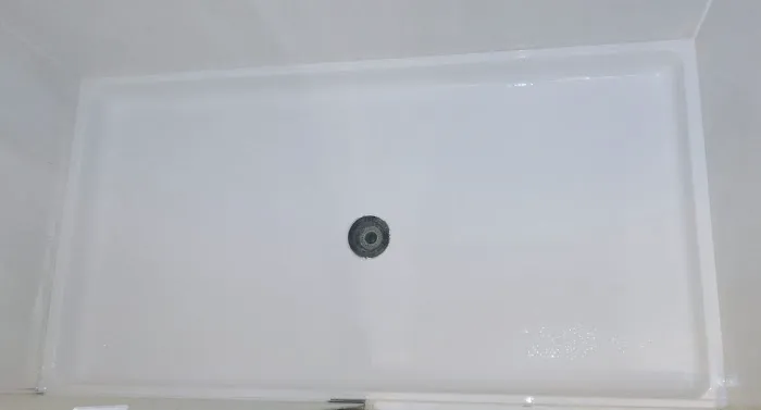 WVH Bathtub Refinishing Picture 1