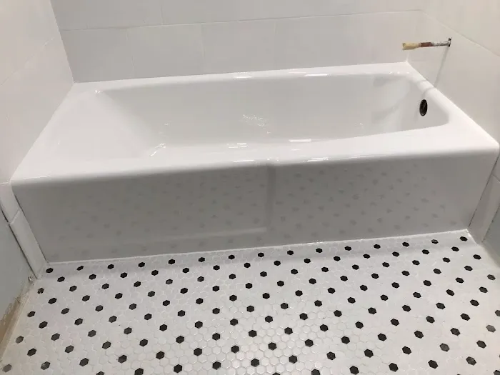 WVH Bathtub Refinishing Picture 5