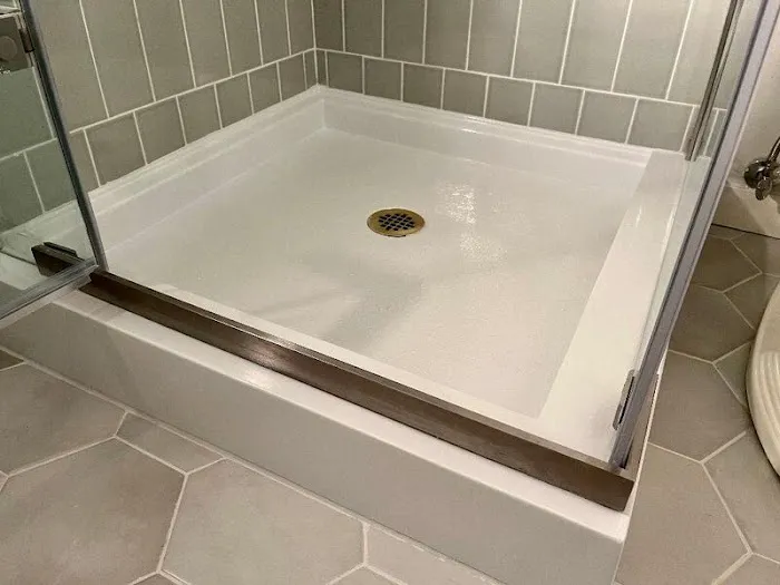 J&S Tub & Tile Refinishing Picture 7