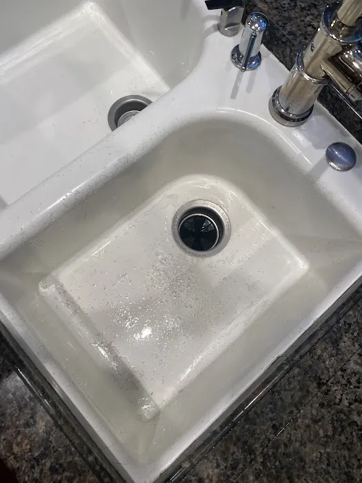 J&S Tub & Tile Refinishing Picture 5