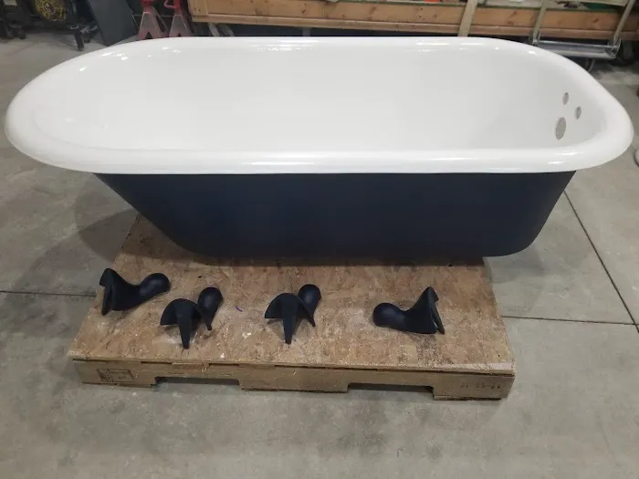 Flora's Tub Repair LLC Picture 2