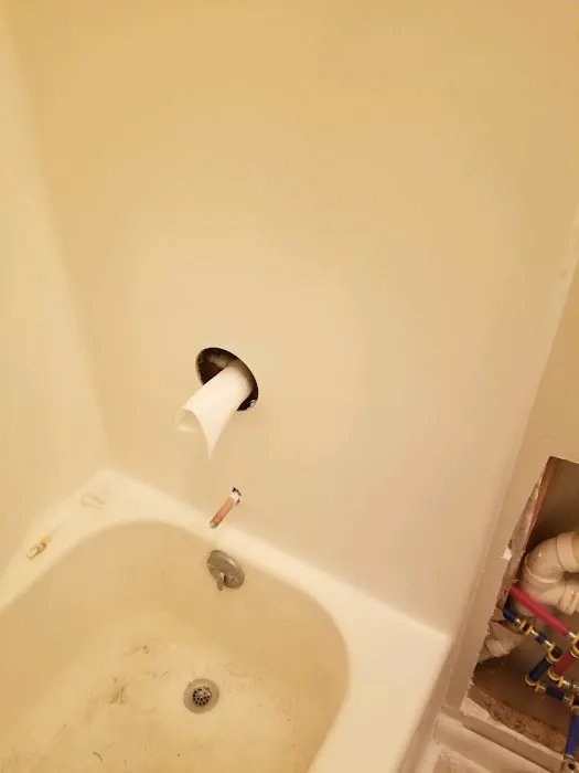 Flora's Tub Repair LLC Picture 10