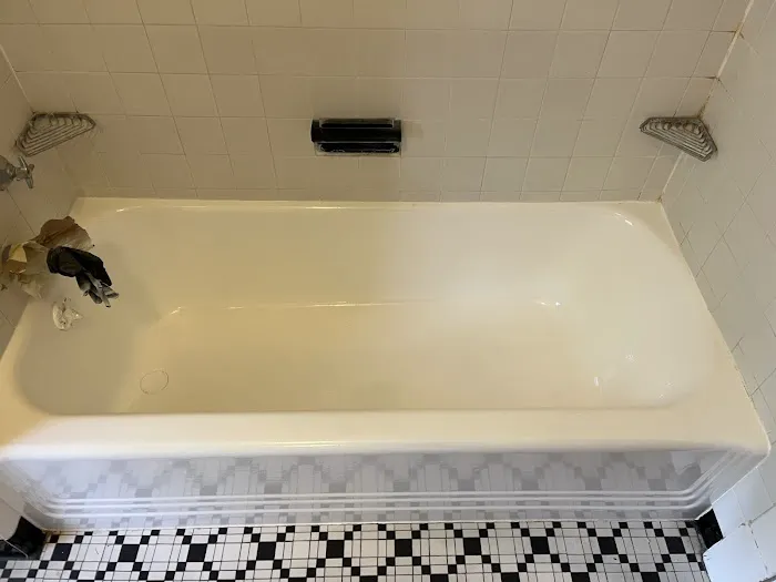 Kansas City Bathtub & Tile Reglazing Picture 3