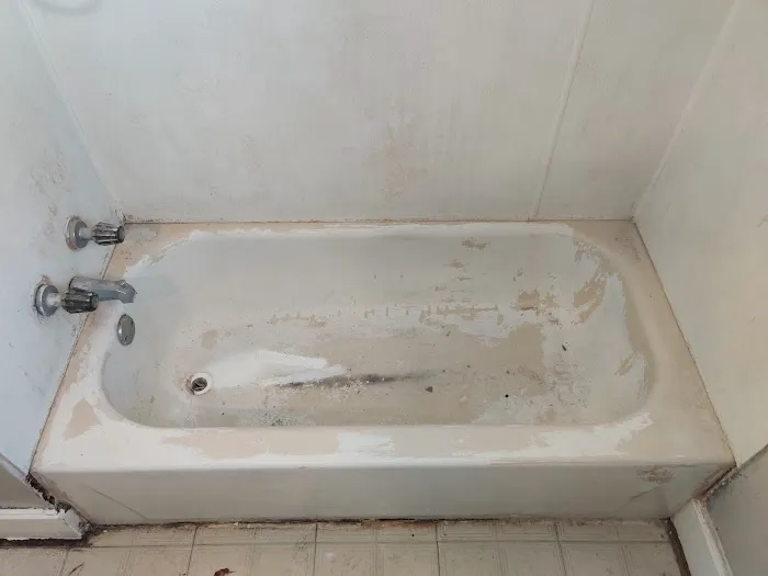 K&B Tub restoration & Home Remodeling Picture 4