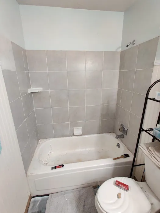 K&B Tub restoration & Home Remodeling Picture 2