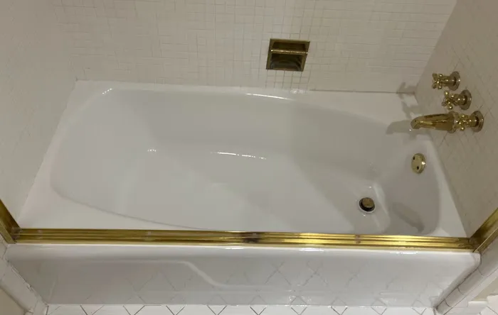 Odorless Tub and Sink Refinishing Company Picture 9
