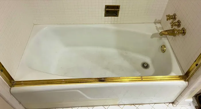 Odorless Tub and Sink Refinishing Company Picture 6