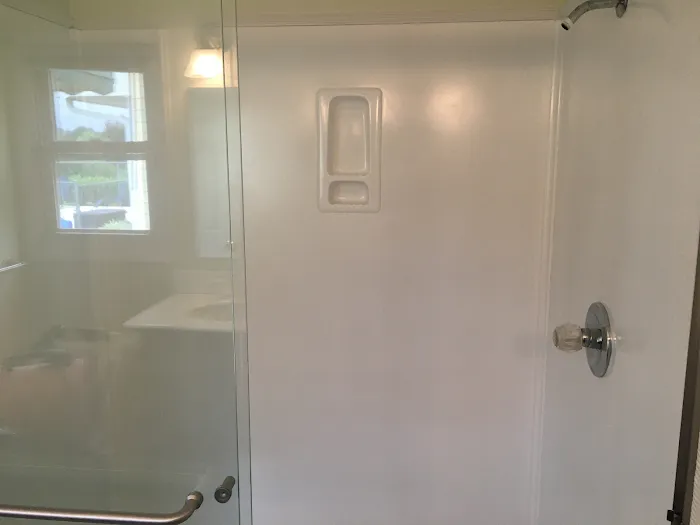 American Refinishing & Remodeling Picture 10