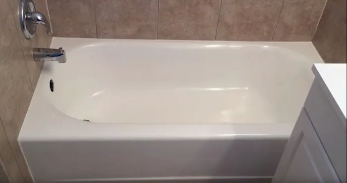 Pro Bathtub Refinishing Picture 5