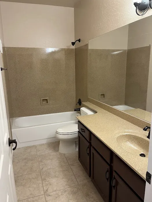 Bath and Kitchen Refinishing Solutions LLC Picture 1