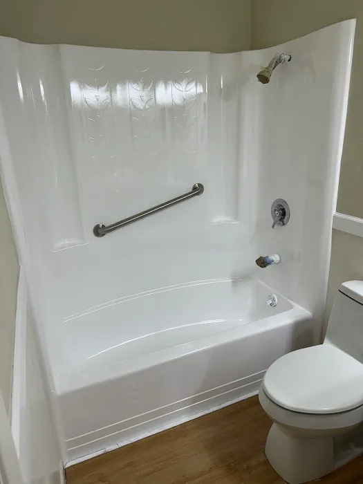 Bath and Kitchen Refinishing Solutions LLC Picture 7