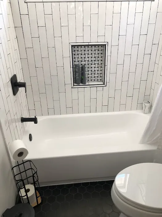 A+ Bathtub & Tile Refinishing Houston Picture 1