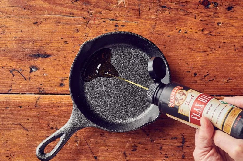 Benefits of Seasoning a Cast Iron Skillet | How to Enhance Your Cookware