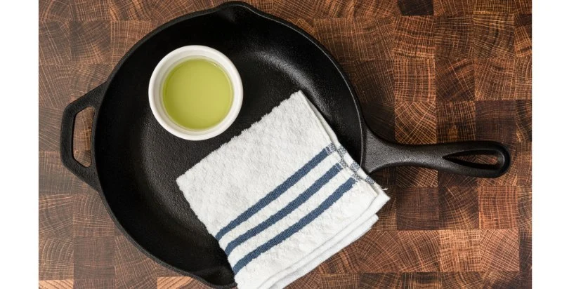 DIY Methods for Seasoning a Cast Iron Skillet for Longevity