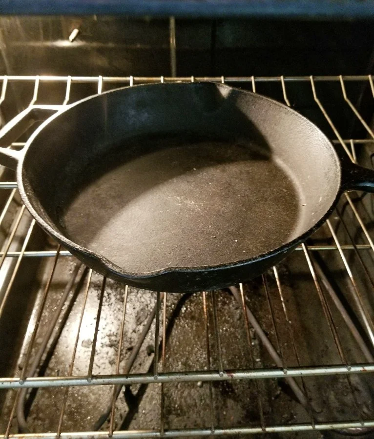 Expert Tips on Refinishing Cast Iron Pans for Long-Lasting Use