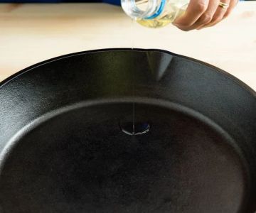 How Professionals Handle Refinishing Cast Iron Pans