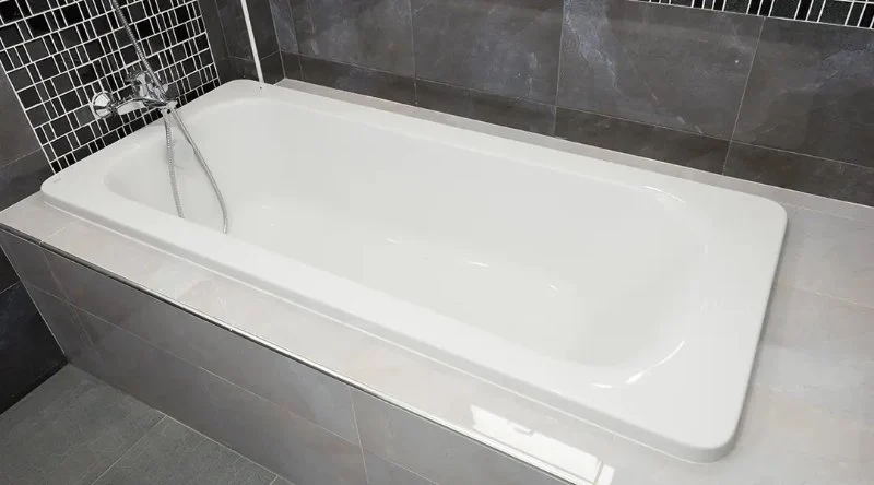 How Long Does Bathroom Refinishing Last? Average Lifespan and Maintenance Tips